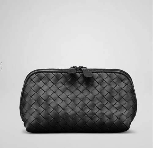 Bottega Veneta soft Lambskin Make Up Case 6495 black